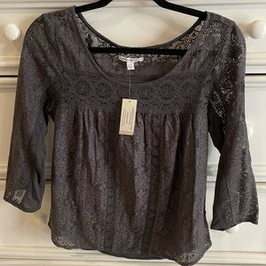 New American Eagle Gray Lace Shirt - Women’s XS